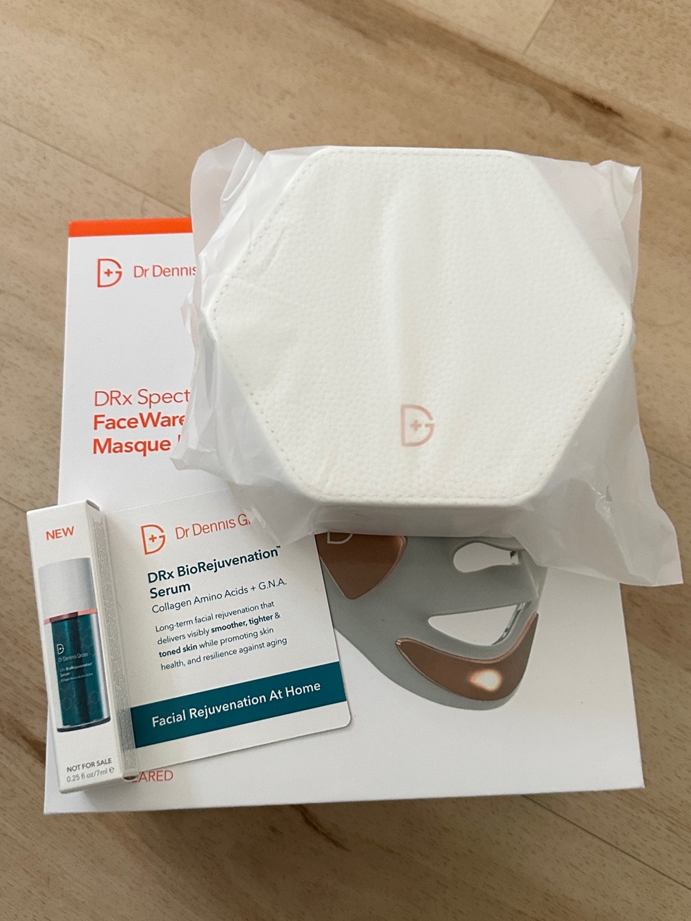 FaceWare Pro LED Mask - Picture 4 of 6